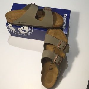 WMNS Birkenstock Arizona Birko Flor Sandals